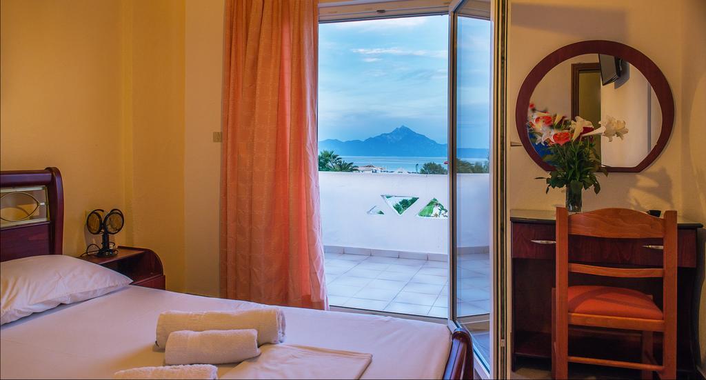 Hotel Stefani Sarti Ruang foto
